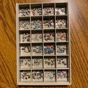 YOU CHOOSE CHARMS (60% OFF) 10 for $20